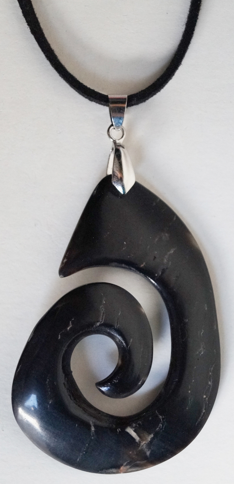 Medalion Natural Buffalo Horns and Hoofs