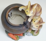 Decorative pot two rabbits