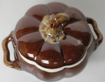 Ceramic pot in the shape of a pumpkin