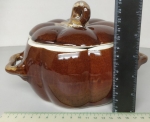 Ceramic pot in the shape of a pumpkin
