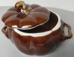 Ceramic pot in the shape of a pumpkin