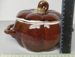 Ceramic pot in the shape of a pumpkin