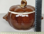 Ceramic pot in the shape of a pumpkin