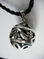 Necklace pendant