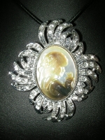 Necklace cameo