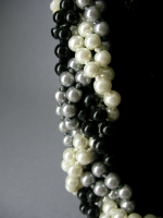 Necklace Braid of pearls