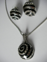 Pendant Earrings Set