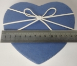 Gift box heart small