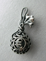 Pendant bag with money
