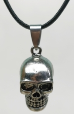 Medallion pendant metal skull