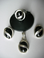 Earrings silver onyx