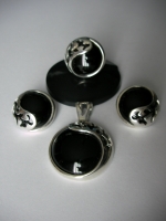 Earrings silver onyx