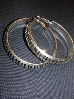Earrings rings