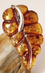 Ring natural amber