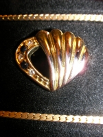 Small chain with 4 pendants