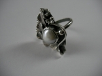 Silver ring pearl
