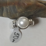 Silver ring snake big pearl