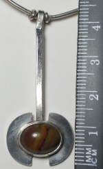 Silver necklace agate