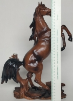 Statuette figure horse polirizin